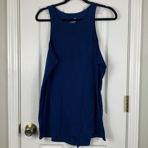 Avia navy blue tank top size XL. There are flaps in back that over lap.